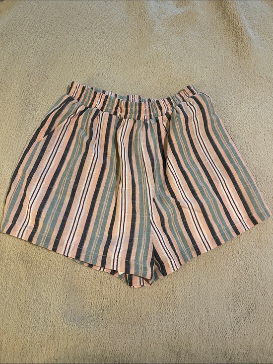 HYFVE Pants - HYFVE High-Waist Striped Summer Shorts in Pink & Green